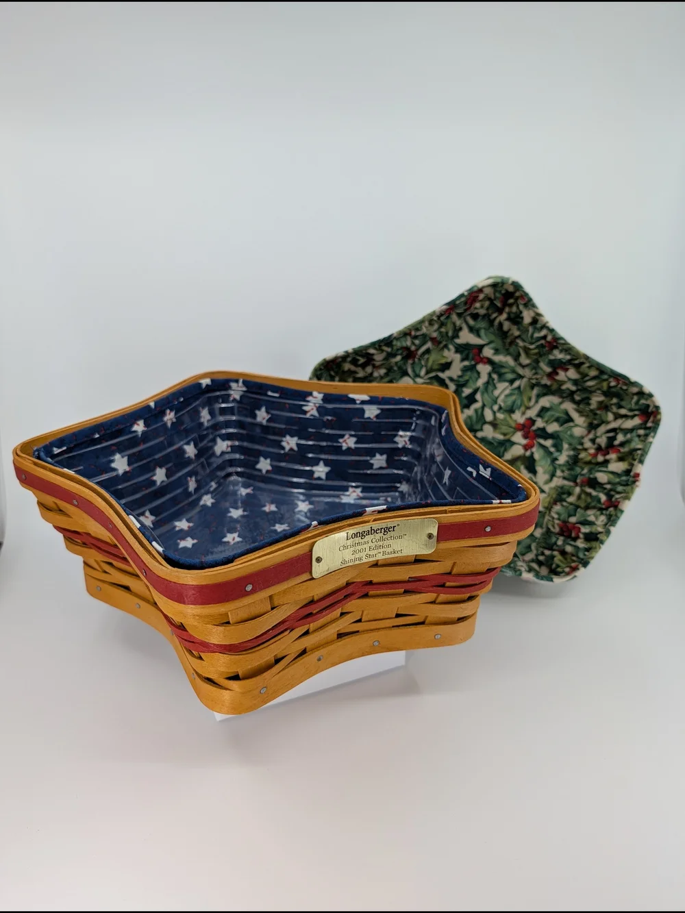 Longaberger 2001 Red Shining Star Basket/American Pride& Holly Liners/Protector - Picture 1 of 9